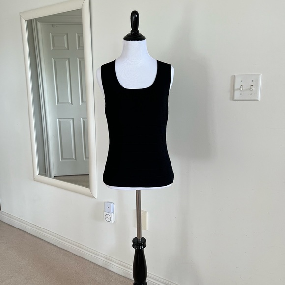 Black scoop neck sweater vest size small - Picture 2 of 8